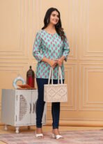 Stylish Short Kurti for Every Occasion - Image 2